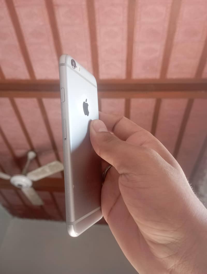 Apple iPhone 6 3