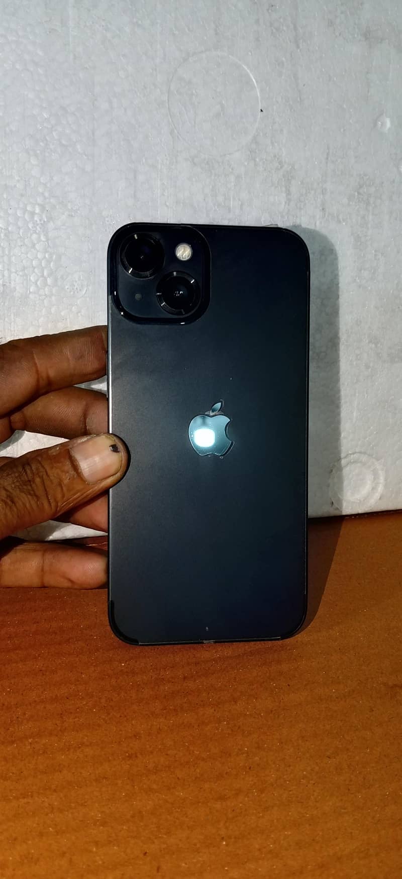 Apple iPhone 13 8