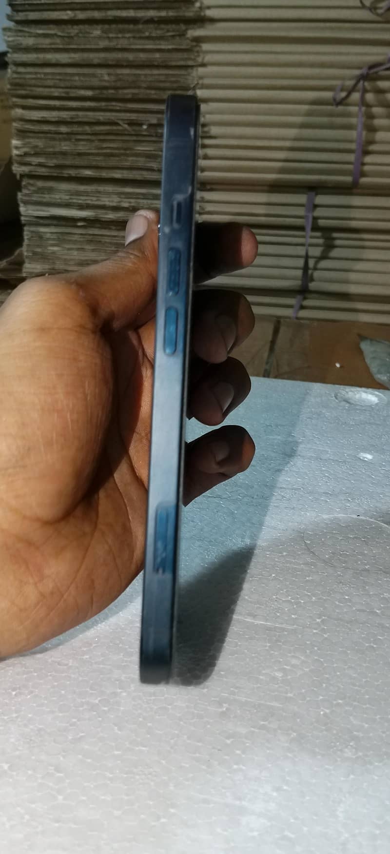 Apple iPhone 13 9
