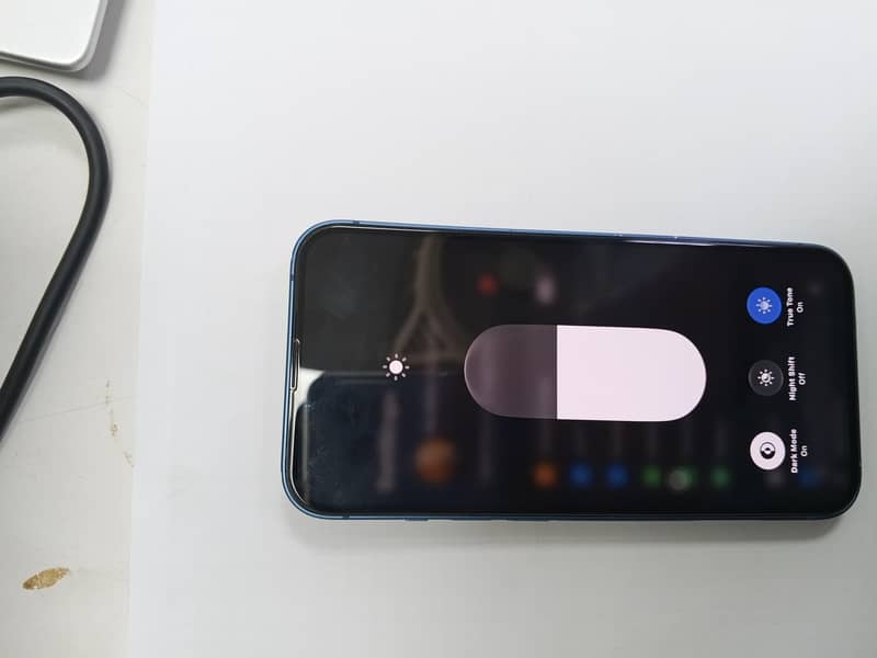 Apple iPhone 13 4