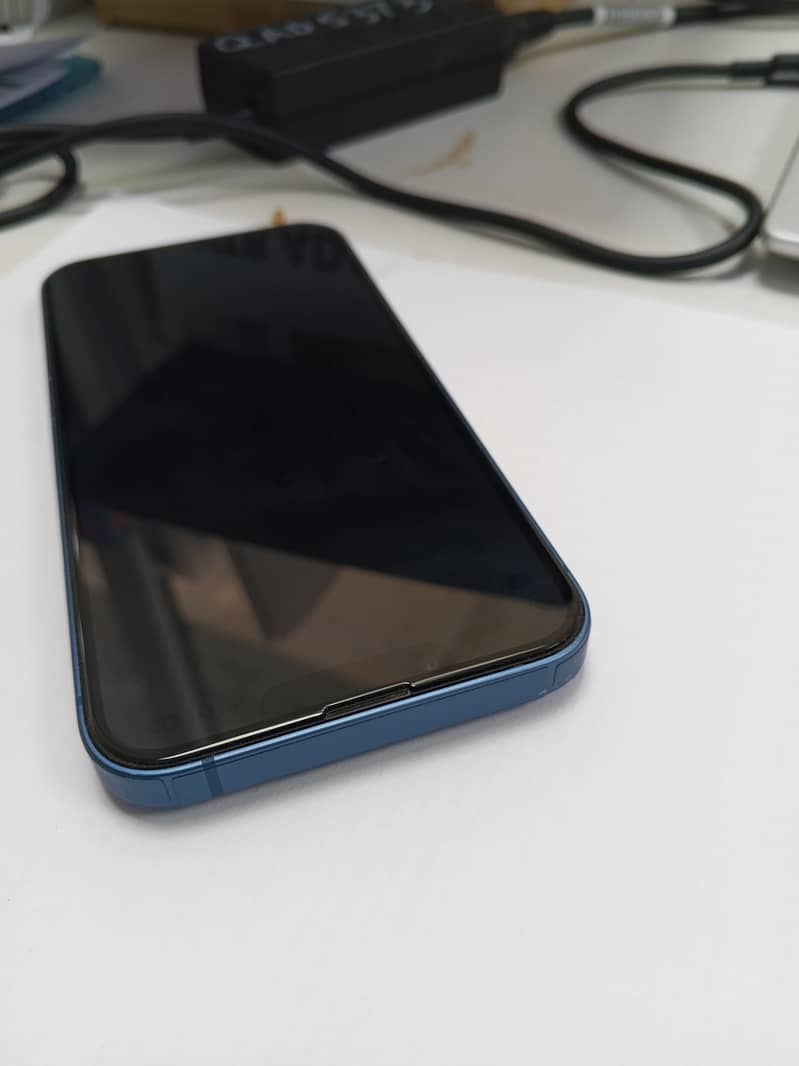 Apple iPhone 13 7