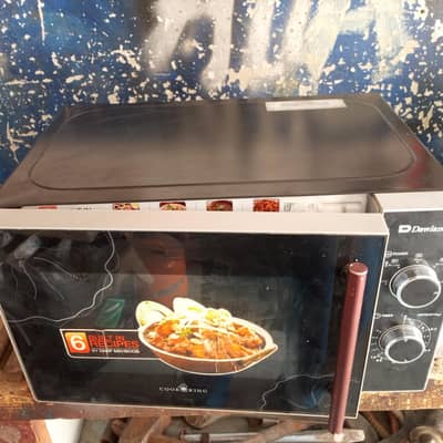 microwave oven