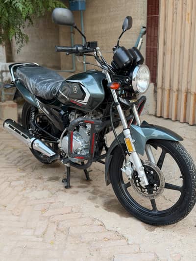 One hand used unique bike