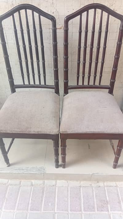 Some dining table chair aviable