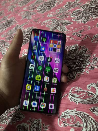 One Plus 9 Pro only 8 lines