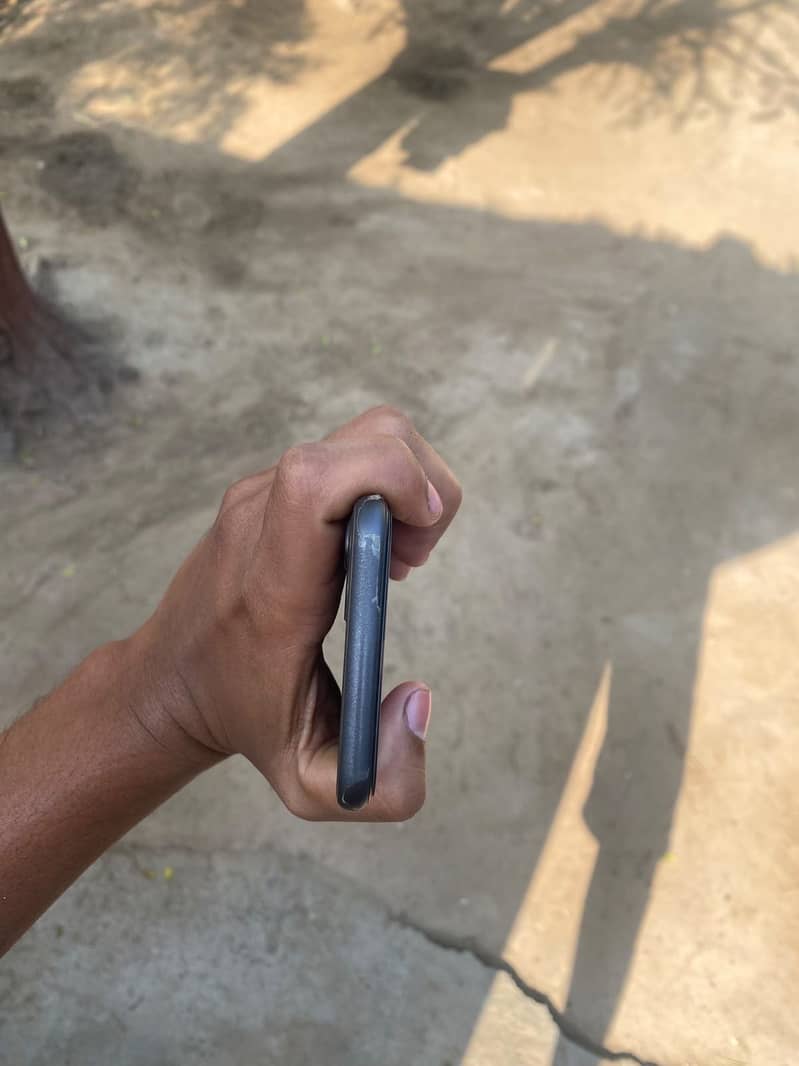 Apple iPhone 11 6