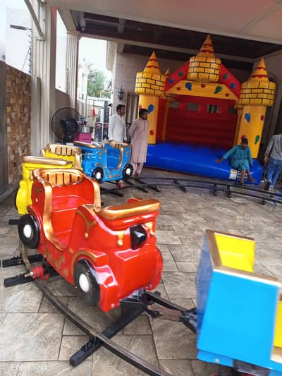 Mini train    kids raide jumping