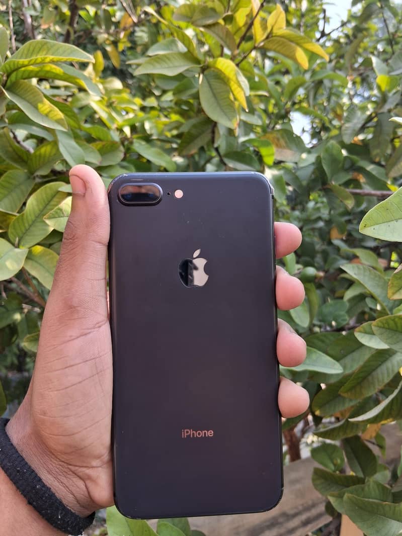 Apple iPhone 8 Plus SIM GLITCH 0