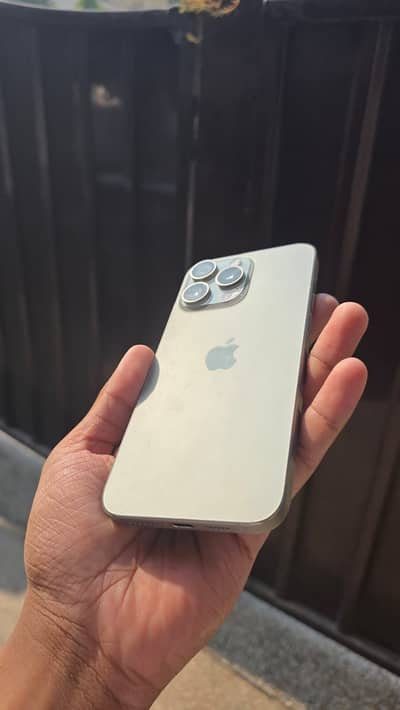 Apple iPhone 15 Pro Max