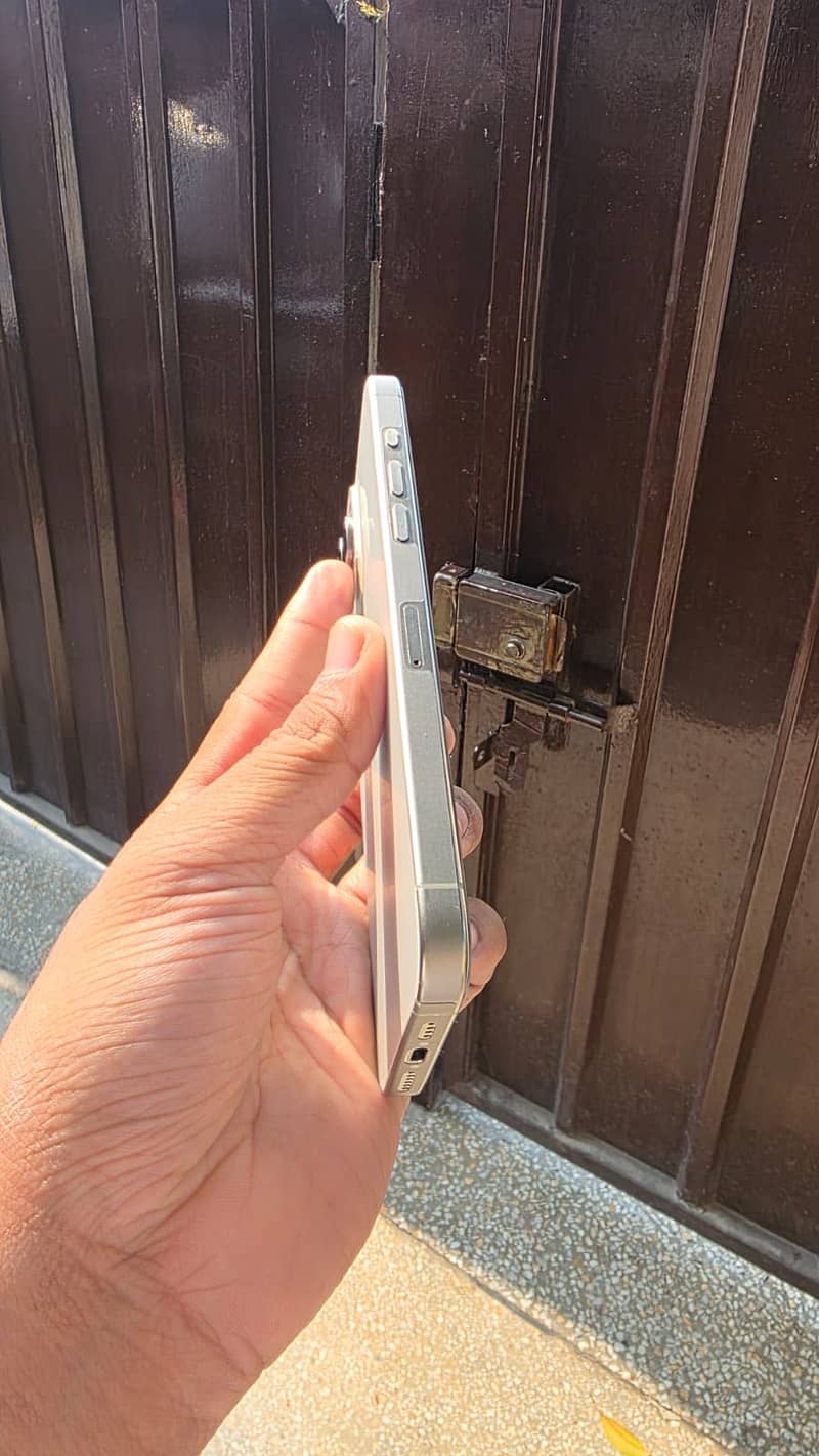 Apple iPhone 15 Pro Max Pta Approved 1