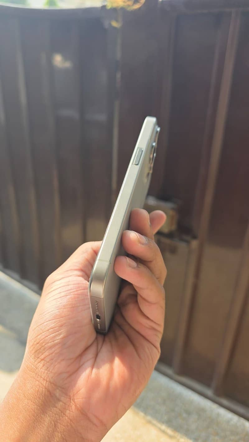 Apple iPhone 15 Pro Max Pta Approved 3
