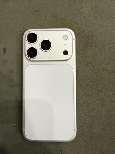Apple iPhone 17 Pro jv