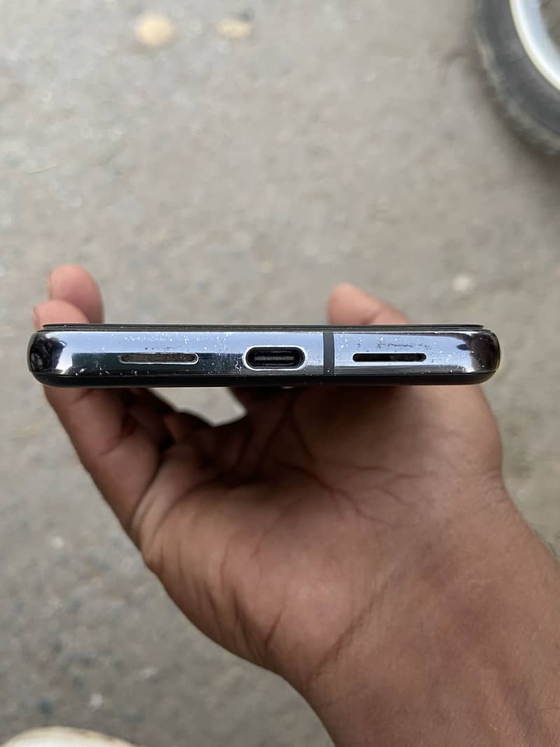 Google Pixel 8 Pro 4