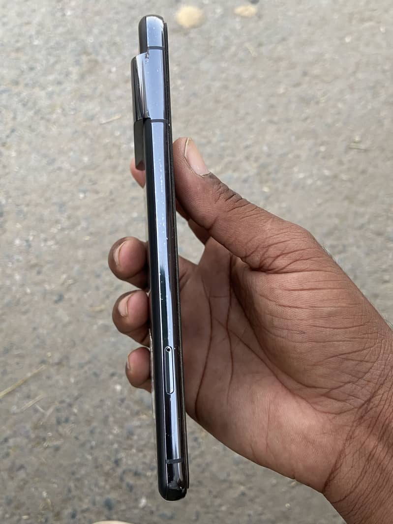 Google Pixel 8 Pro 6