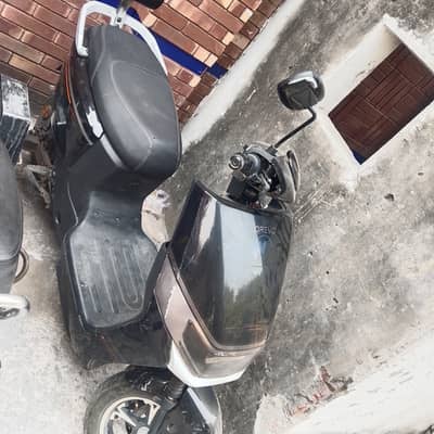 Electric Scooty
