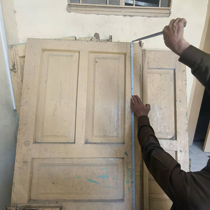 solid wooden doors 2