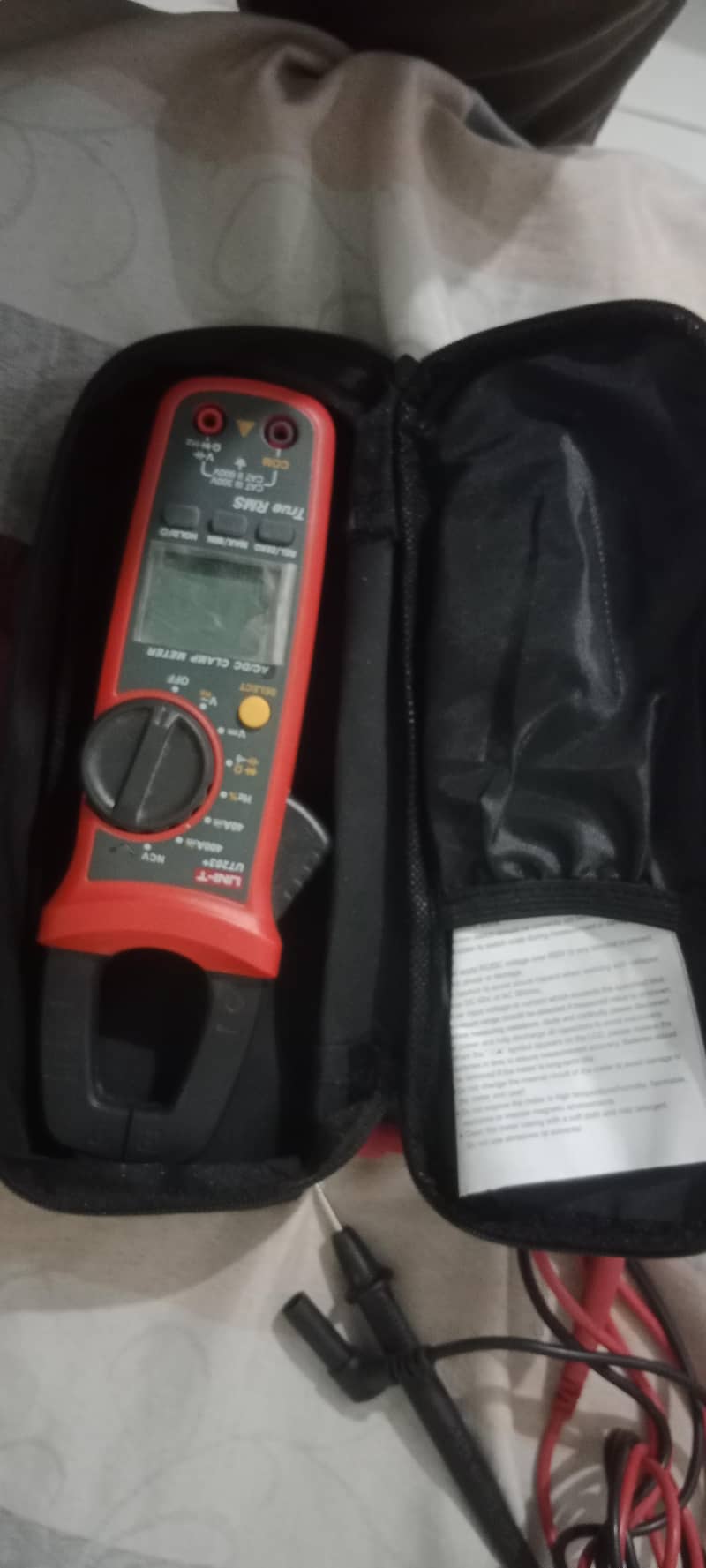 Digital clamp meter 1