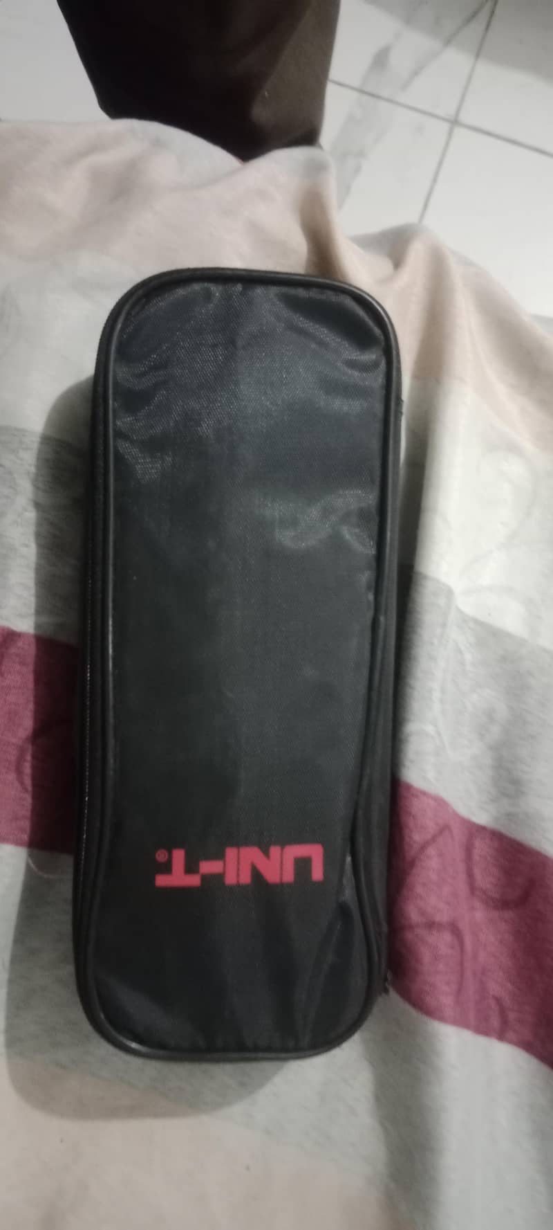 Digital clamp meter 4