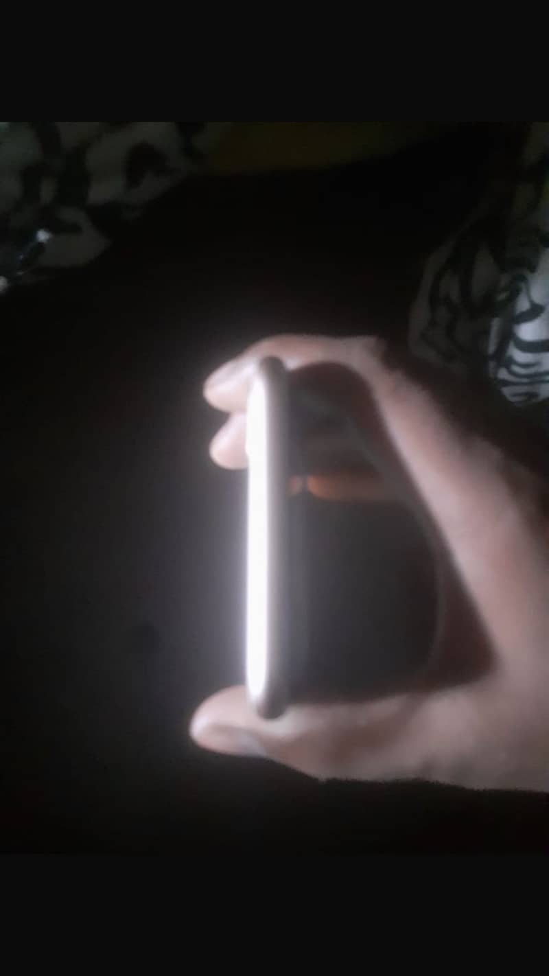 Apple iPhone 8 5