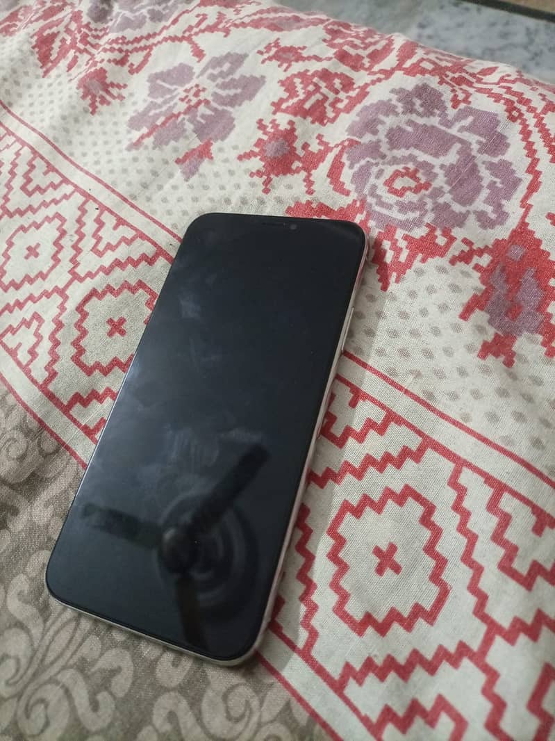Apple iPhone X 5