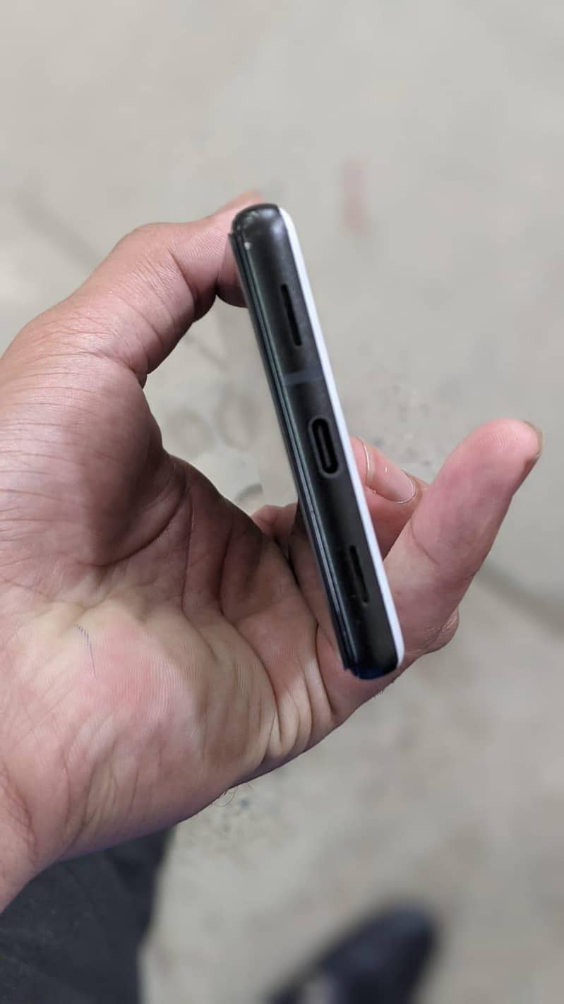 Google Pixel 6a 3