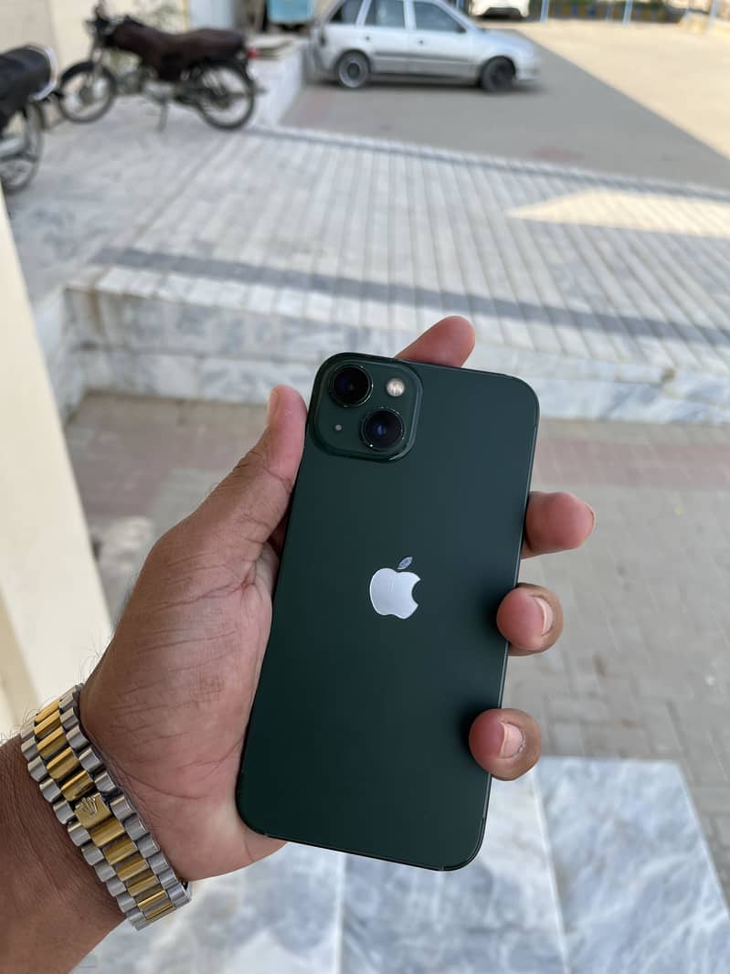Apple iPhone 13 1