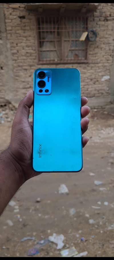 Infinix Hot 12