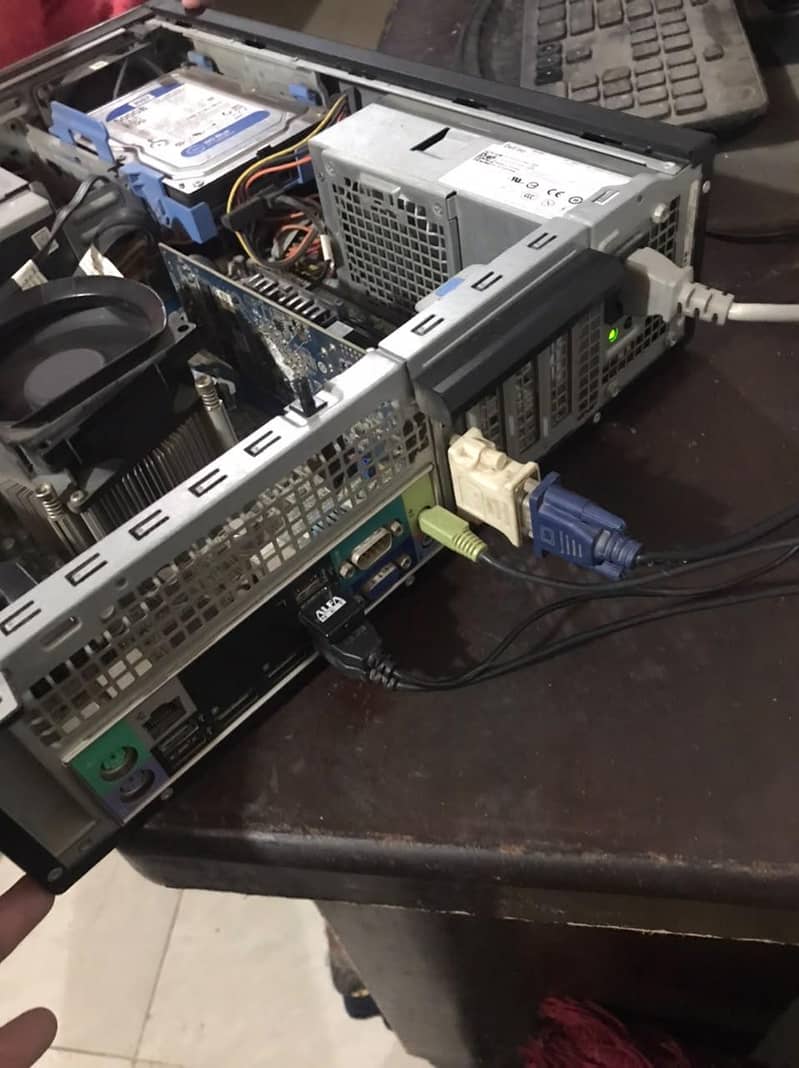 Dell Core i5 , 3rd Generation 9/10 Condition 7