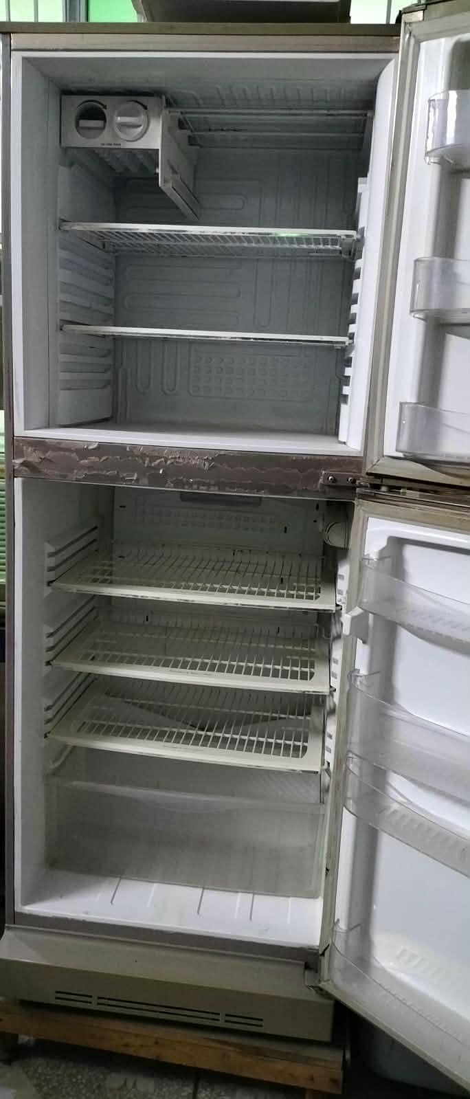 Pel refrigerator 8