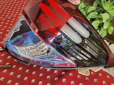 honda vezel broken back light