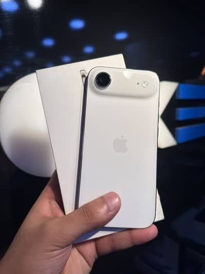 Apple iPhone 17 Air 256GB Non PTA 10/10 Complete Box.