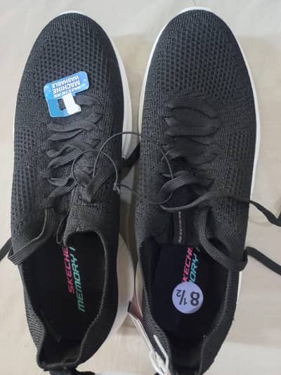 brand new ladies JOGGERS brand SKETCHERS SIZE 8 & half