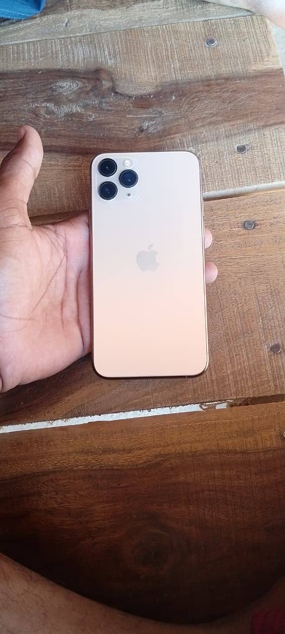Apple iPhone 11 Pro 0