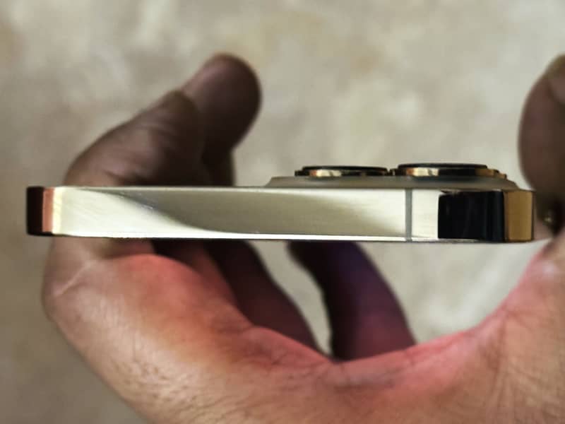 Apple iPhone 13 Pro Max 8