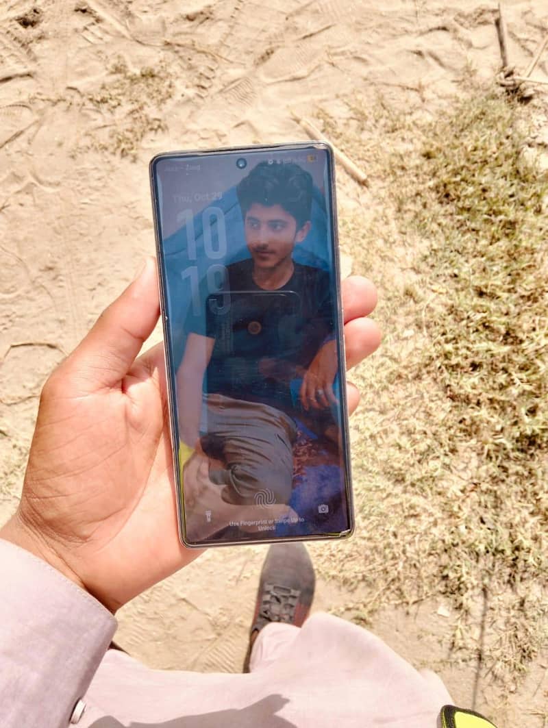 Infinix Note 40 1
