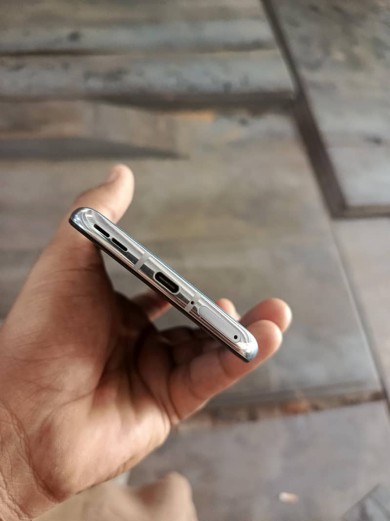 One Plus 9R 2