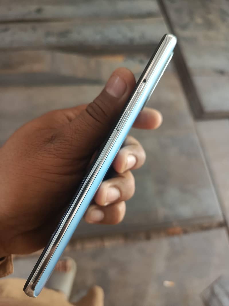One Plus 9R 3