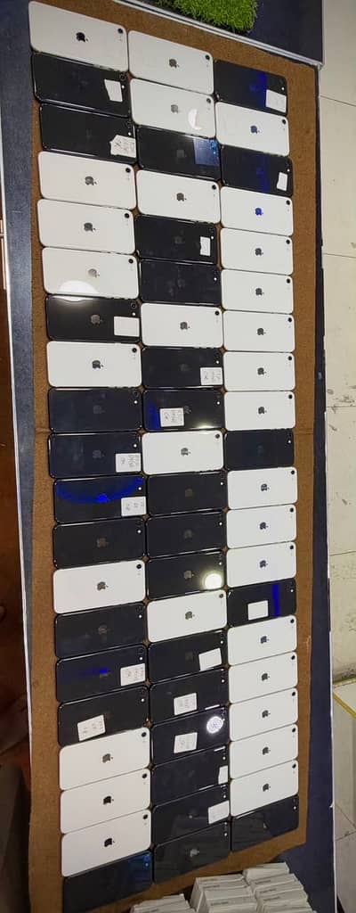 Apple iPhone SE