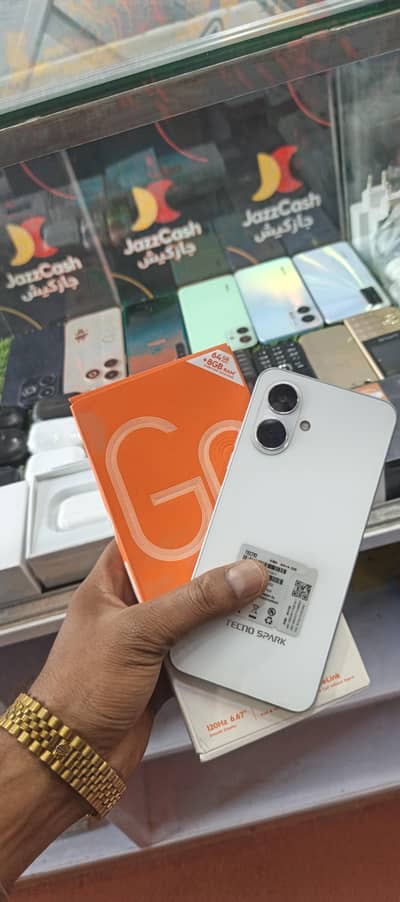 Tecno Spark Go 2