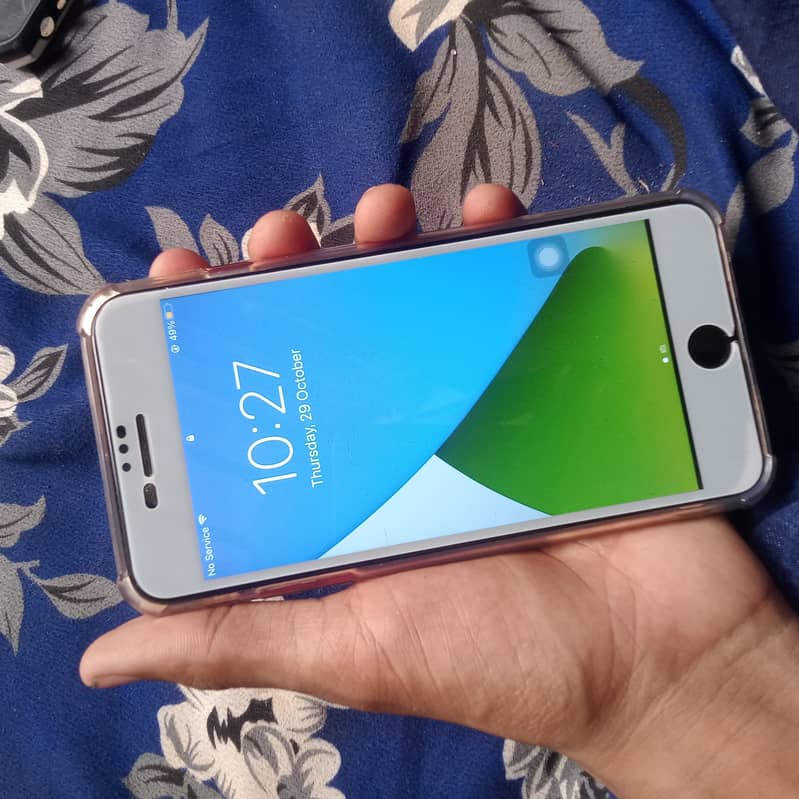Apple iPhone 7 Plus 1