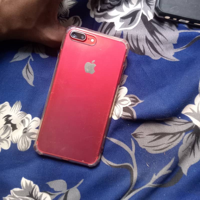 Apple iPhone 7 Plus 3