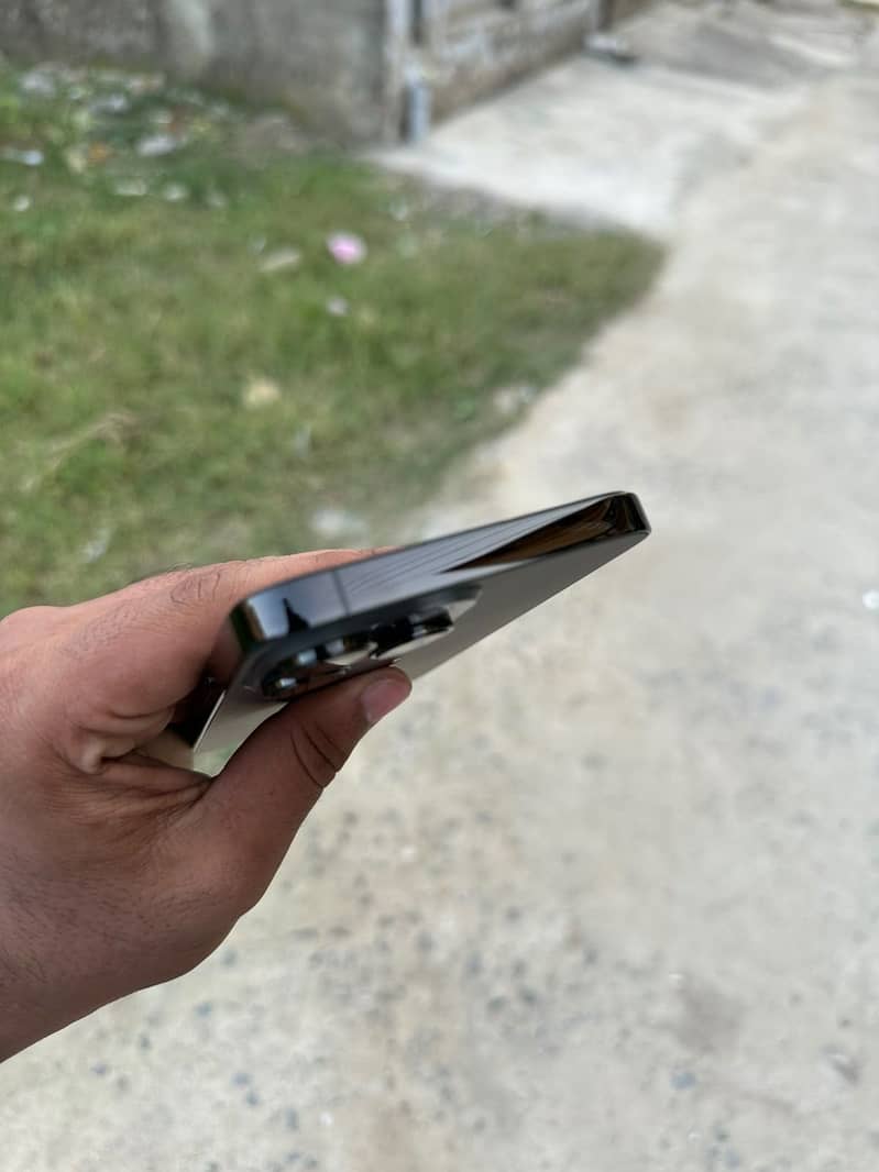 Apple iPhone 14 Pro Max 5