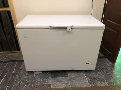 Haier inverter frizer for sale hy new condition 10/10 kis ko Lana hy