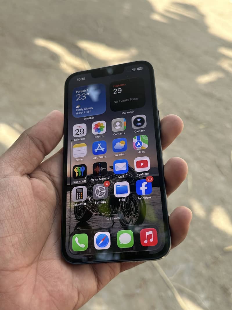 Apple iPhone 13 3