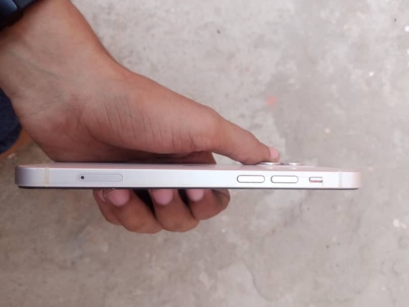 Apple iPhone 12 1
