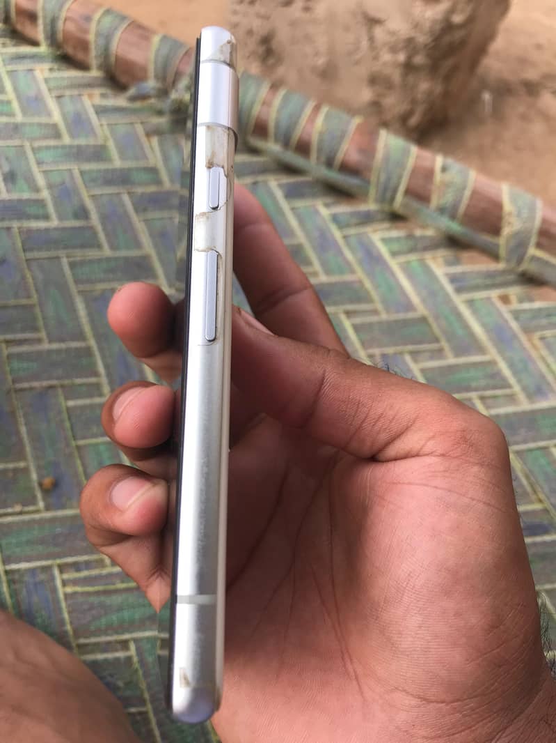 Google Pixel 7a 6