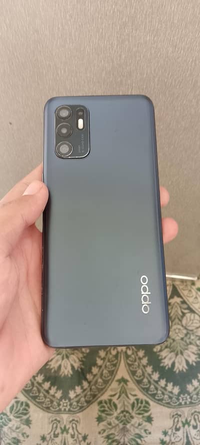 OPPO Reno6
