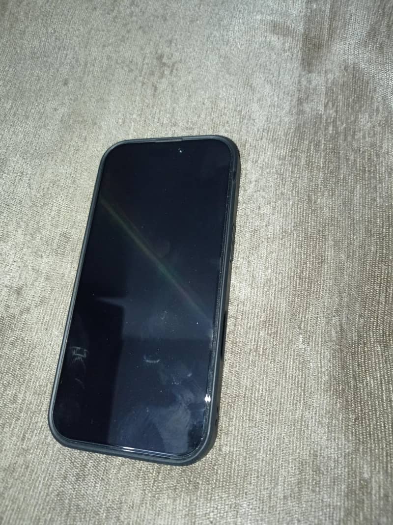 Apple iPhone 16 Pro 8