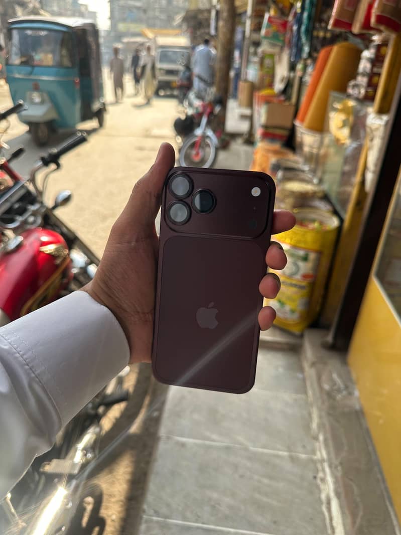 Apple iPhone 13 Pro Max 4