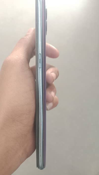 Oppo f17 pro